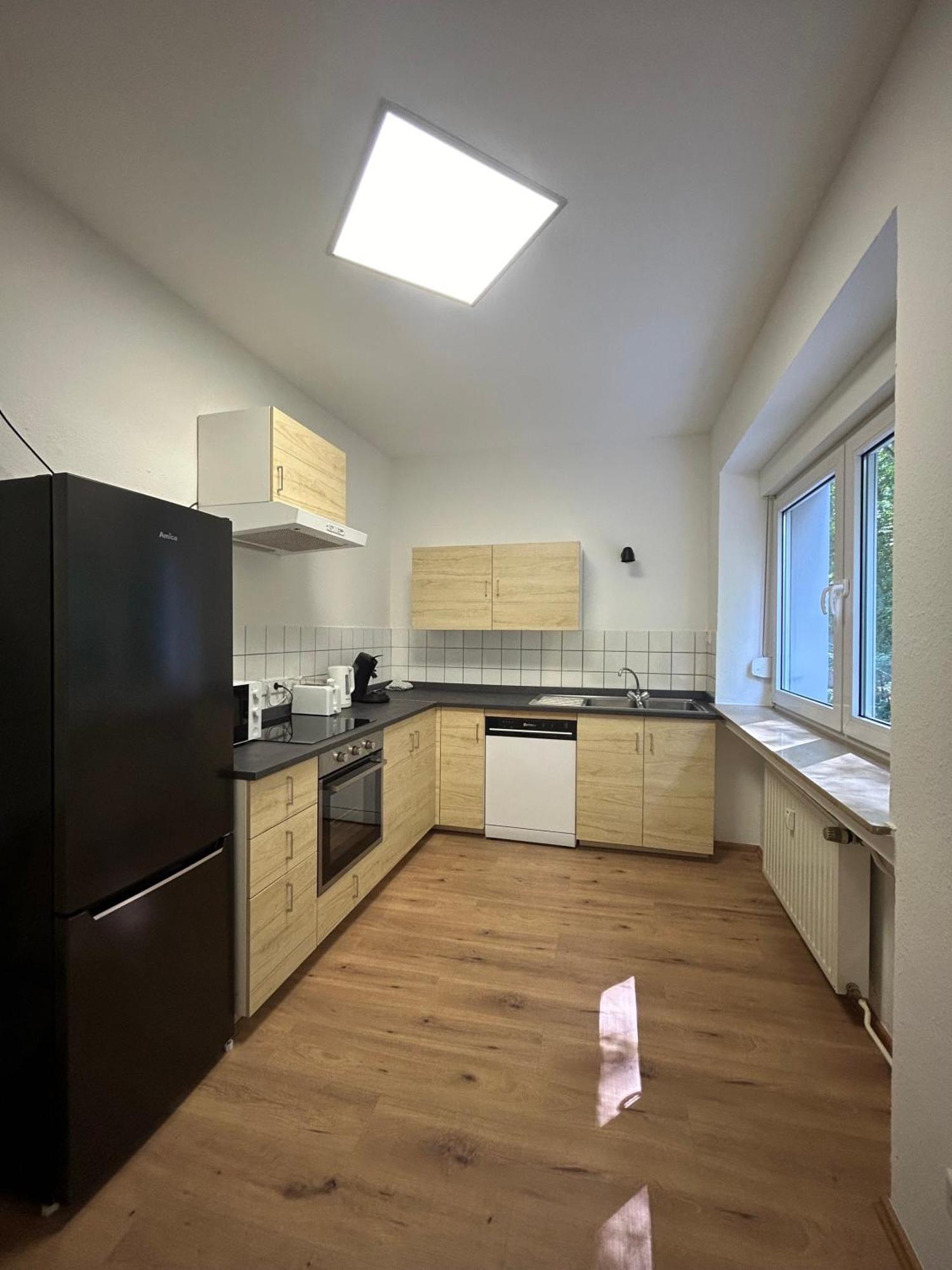 Gemuetliche Ferienwohnung - Voll Ausgestattet, Zentral Aber Ruhig ! Wuppertal Exterior foto